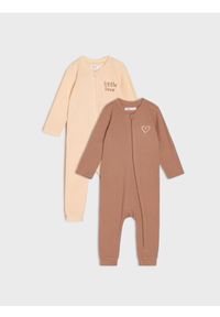 Sinsay - Bawełniany pajacyk z haftem 2 pack - kremowy. Kolor: kremowy. Materiał: bawełna. Wzór: haft #1