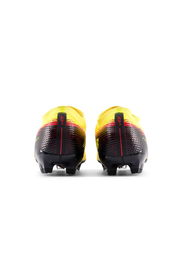 Korki męskie New Balance FURON TEAM FG V8 UF3F1WQ – żółte. Kolor: żółty. Materiał: materiał, syntetyk. Szerokość cholewki: normalna. Sport: piłka nożna