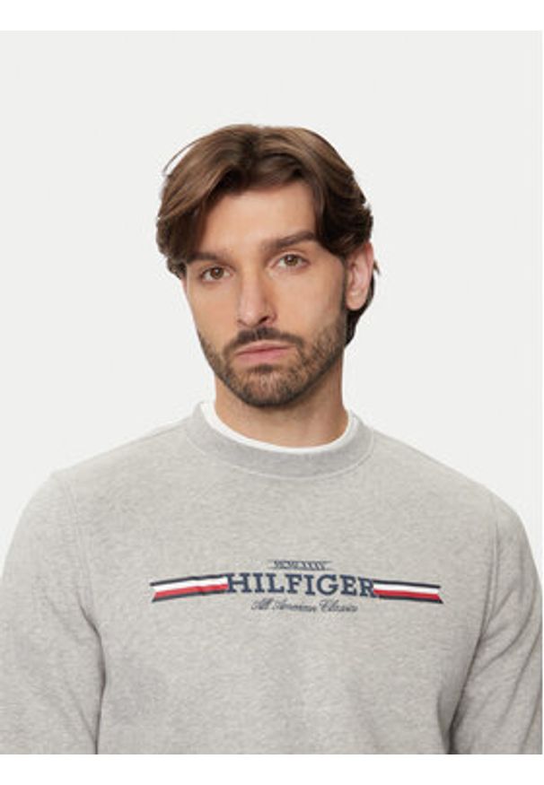 TOMMY HILFIGER - Tommy Hilfiger Bluza MW0MW35530 Szary Regular Fit. Kolor: szary. Materiał: bawełna, syntetyk