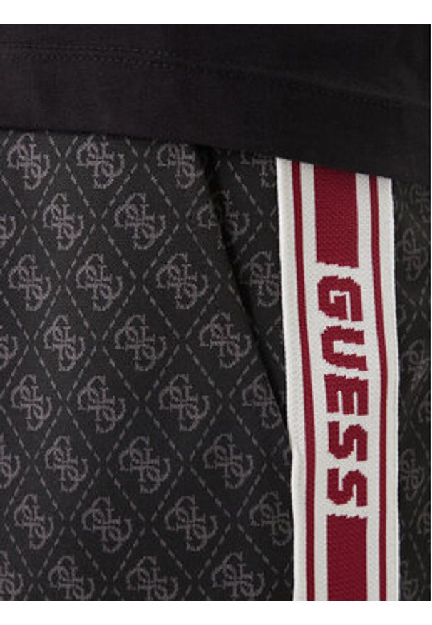 Guess Szorty sportowe Z6GD12 K3220 Czarny Regular Fit. Kolor: czarny. Materiał: syntetyk. Styl: sportowy