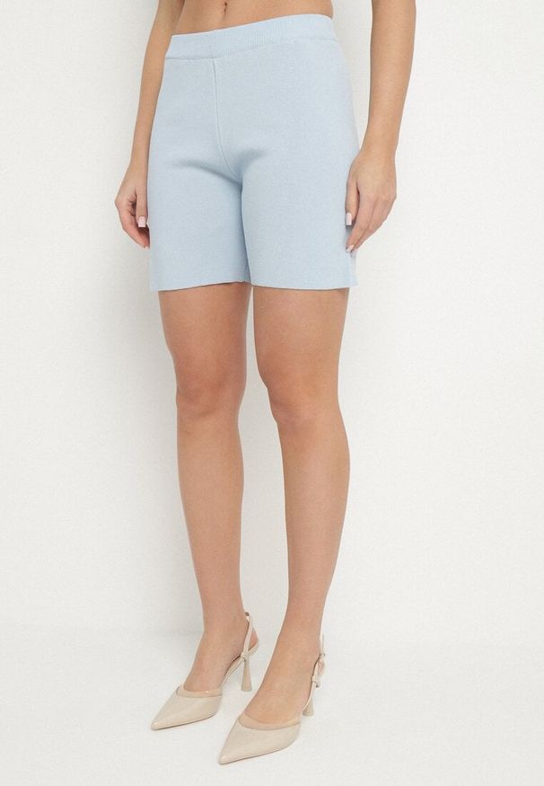 Born2be - Jasnoniebieski Komplet Kamizelka na Guziki i Szorty Folaya. Kolor: niebieski