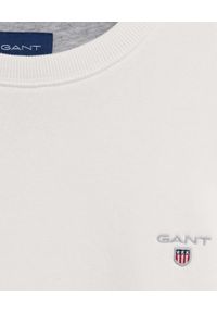 GANT - Biała bluza z haftowanym logo. Kolor: biały. Materiał: materiał. Długość rękawa: długi rękaw. Długość: długie. Wzór: haft #2