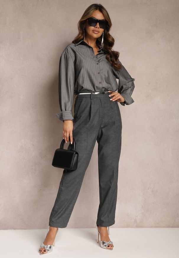 Renee - Ciemnoszare Szerokie Spodnie z Kieszeniami o Garniturowym Kroju Verati. Kolor: szary