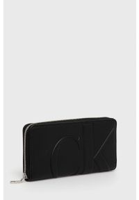 Calvin Klein Jeans - Portfel. Kolor: czarny. Materiał: materiał. Wzór: gładki #2