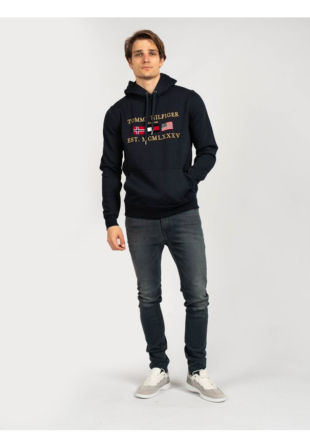 TOMMY HILFIGER - Tommy Hilfiger Bluza. Okazja: na co dzień. Typ kołnierza: kaptur. Materiał: tkanina. Styl: casual