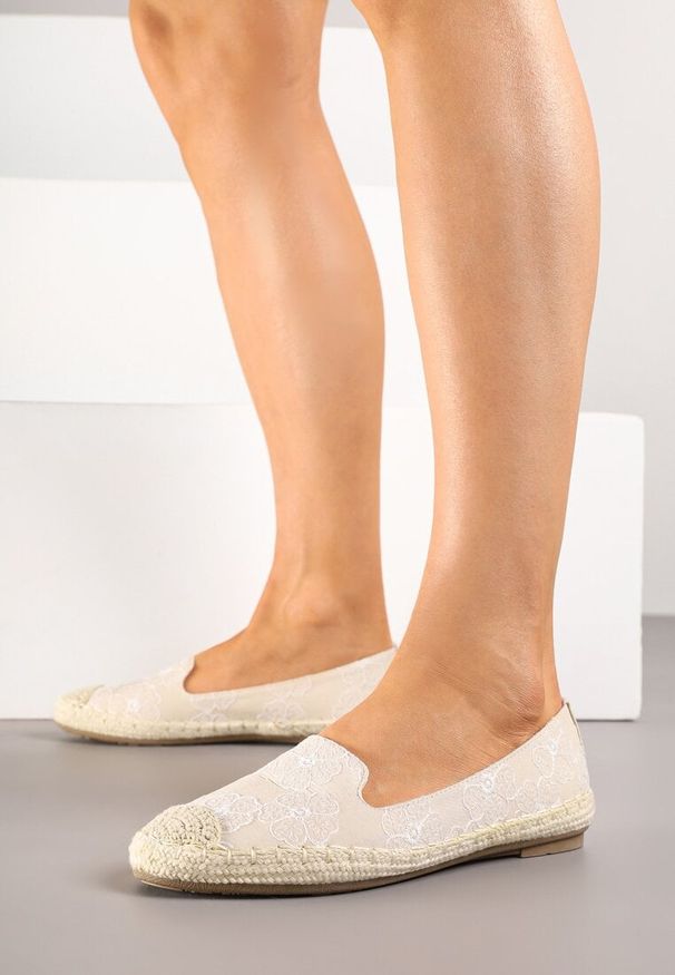 Born2be - Beżowe Espadryle w Kwiaty z Plecionką Raloria. Okazja: na co dzień. Kolor: beżowy. Wzór: kwiaty. Sezon: lato. Styl: boho, elegancki, casual