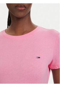 Tommy Jeans T-Shirt DW0DW20459 Różowy jasny Slim Fit. Kolor: różowy. Materiał: bawełna #5