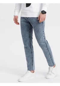 Ombre Clothing - Męskie spodnie jeansowe marmurkowe z surowo wykończoną nogawką SLIM FIT - ciemnoniebieskie V4 - Rozmiar: S. Kolor: niebieski. Materiał: jeans