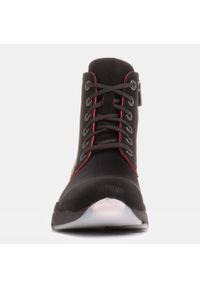 Marco Shoes Sportowe botki damskie z nubuku z czerwonymi wstawkami czarne. Kolor: czarny. Materiał: nubuk. Styl: sportowy #5