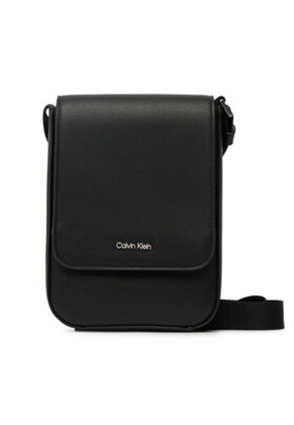 Calvin Klein Saszetka Raised Phone Crossbody LV04D1226G Czarny. Kolor: czarny. Materiał: skóra