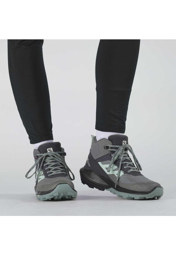 salomon - Damskie buty turystyczne Salomon Outpulse Mid Gtx. Kolor: czarny, szary, wielokolorowy. Materiał: syntetyk, tkanina. Szerokość cholewki: normalna. Styl: sportowy