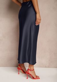 Renee - Granatowa Spódnica Satynowa High Waist Pillizze. Okazja: na co dzień. Stan: podwyższony. Kolor: niebieski. Materiał: satyna. Styl: elegancki, casual #5