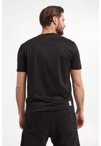 Emporio Armani - T-shirt męski EMPORIO ARMANI. Materiał: materiał, bawełna. Wzór: nadruk