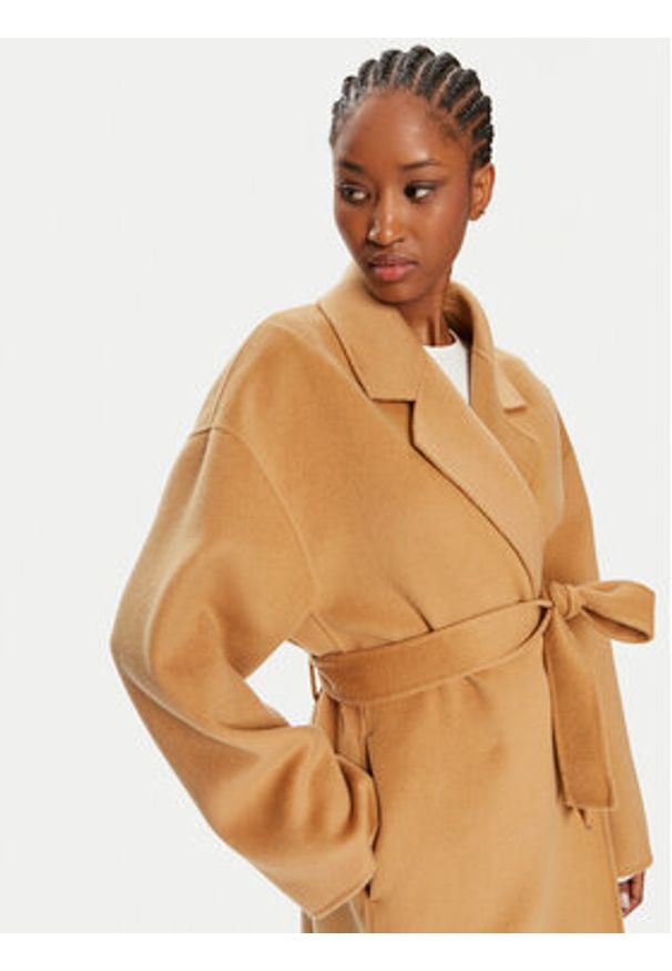 Calvin Klein Płaszcz wełniany K20K207089 Beżowy Oversize. Kolor: beżowy. Materiał: wełna