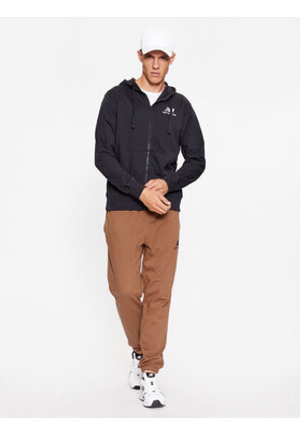 New Balance Bluza Essentials Stacked Logo French Terry Jacket MJ31536 Czarny Regular Fit. Kolor: czarny. Materiał: syntetyk, bawełna