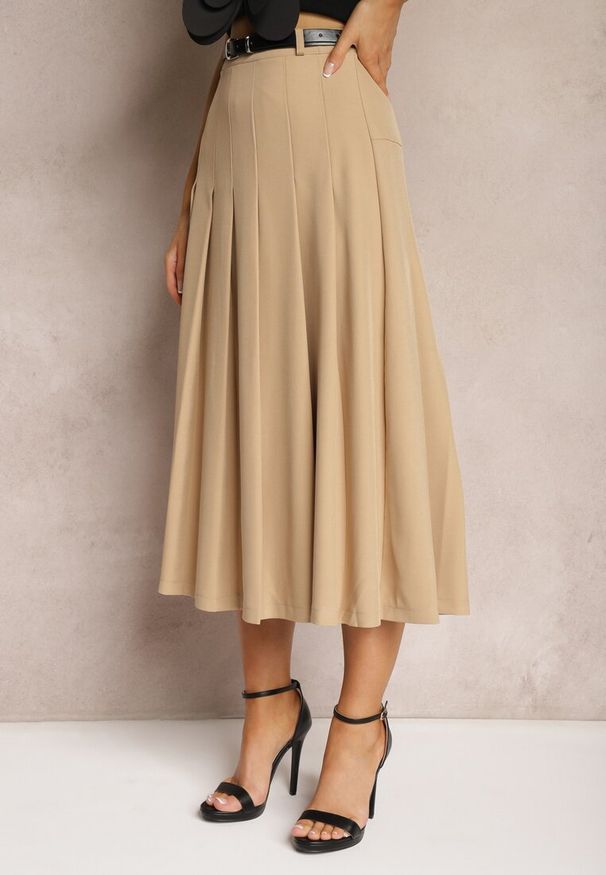Renee - Beżowa Spódnica High Waist o Plisowanym Kroju z Paskiem w Talii Xeviana. Stan: podwyższony. Kolor: beżowy. Styl: elegancki