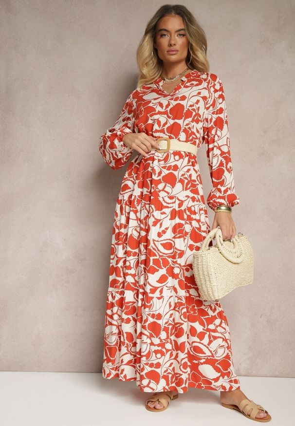 Renee - Czerwona Pudełkowa Sukienka z Wiskozy w Kwiatowy Print Ridielia. Okazja: na co dzień. Typ kołnierza: dekolt w kształcie V. Kolor: czerwony. Materiał: wiskoza. Wzór: nadruk, kwiaty. Styl: casual, elegancki