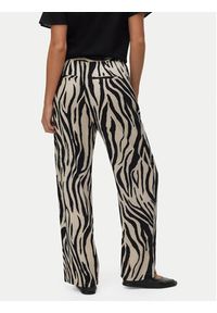 Vero Moda Spodnie materiałowe Jesmilo 10287363 Czarny Regular Fit. Kolor: czarny. Materiał: wiskoza #5