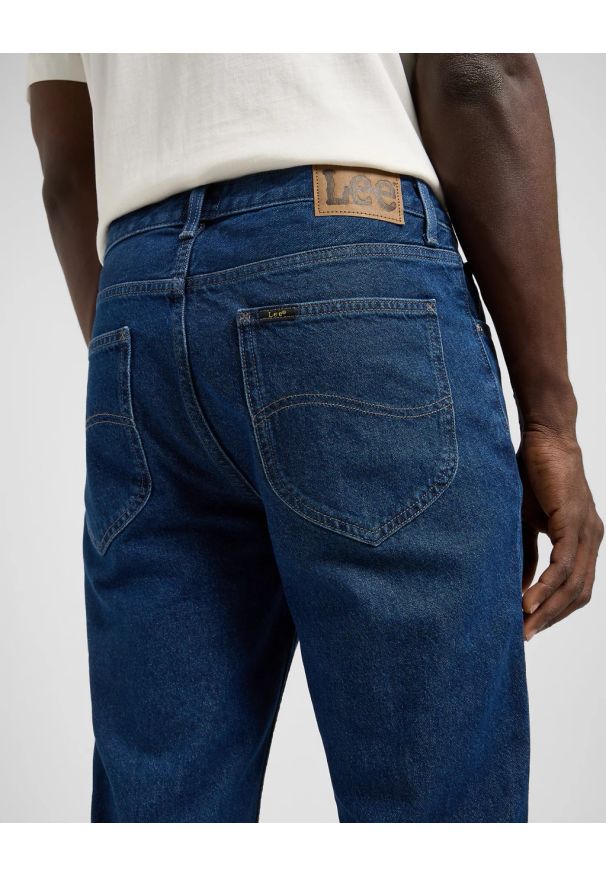 Wrangler - MESKIE SPODNIE WRANGLER GREENSBORO METRO RETRO 112362447. Styl: retro