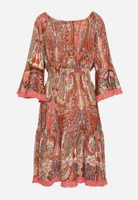 Born2be - Czerwona Sukienka Hiszpanka Ozdobiona Frędzlami o Rozkloszowanym Fasonie w Print Paisley Allnight. Okazja: na co dzień. Typ kołnierza: dekolt hiszpanka. Kolor: czerwony. Wzór: paisley, aplikacja, nadruk. Typ sukienki: proste. Styl: casual, elegancki #4