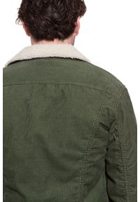 Lee - KURTKA ZIMOWA LEE SHERPA JACKET OLIVE GREEN L87AQM25. Materiał: jeans, materiał, sztruks, bawełna. Wzór: kolorowy, jednolity, nadruk. Sezon: zima. Styl: sportowy, vintage, elegancki, klasyczny #7