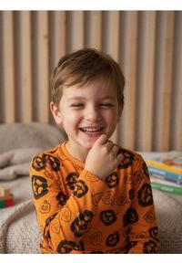 Sinsay - Koszulka z długim rękawem - pomarańczowy. Kolor: pomarańczowy. Długość rękawa: długi rękaw. Długość: długie #1