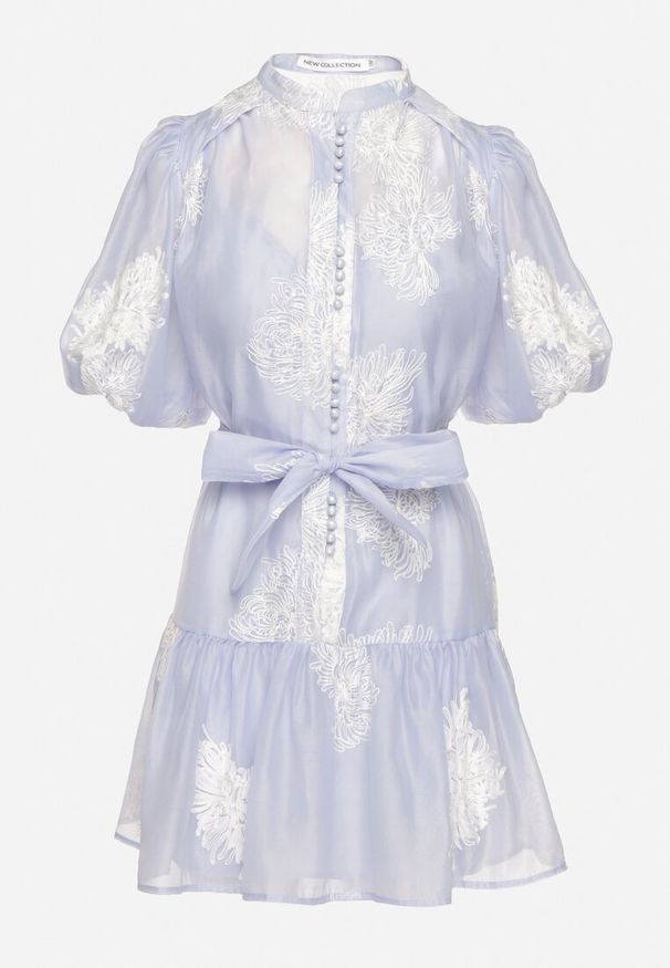 Born2be - Jasnoniebieska Koszulowa Przezroczysta Sukienka z Bawełną Haftami i Paskiem Lirulira. Okazja: na co dzień. Kolor: niebieski. Materiał: bawełna. Wzór: haft. Sezon: lato. Typ sukienki: koszulowe. Styl: casual, elegancki