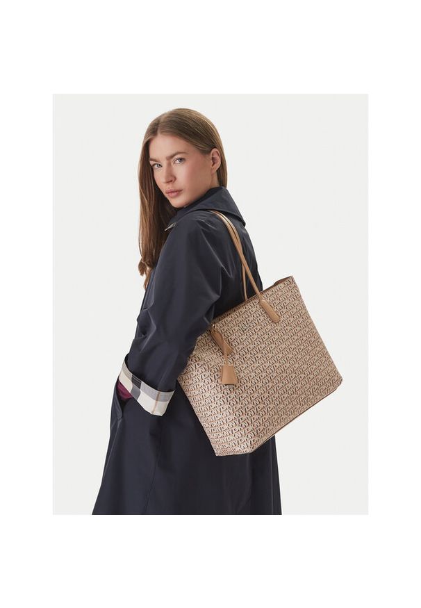 Torebka DKNY. Kolor: beżowy