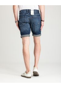 Męskie Krótkie Spodenki Tom Tailor TTJosh Regular Slim Jeans Short 1044973. Okazja: na spacer, na co dzień. Materiał: jeans. Długość: krótkie. Sezon: lato. Styl: wakacyjny, elegancki, casual, klasyczny #4