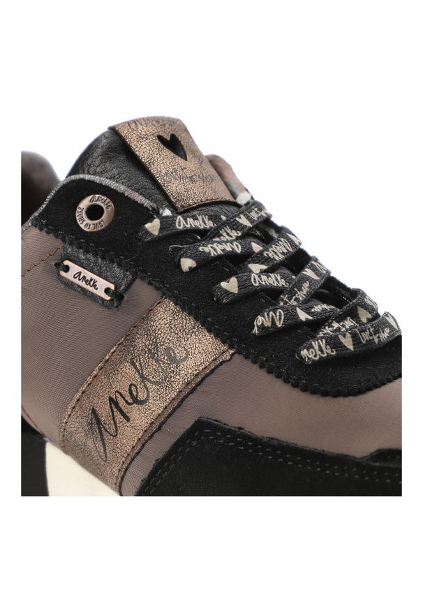 Brązowe Sneakersy Anekke Modne Obuwie Damskie Na Platformie. Okazja: na co dzień. Zapięcie: sznurówki. Kolor: czarny. Materiał: materiał. Obcas: na platformie. Styl: casual