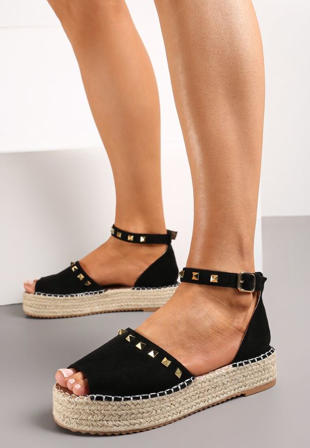 Renee - Czarne Sandały Espadryle na Platformie z Plecionką Ozdobione Ćwiekami Salphie. Nosek buta: otwarty. Kolor: czarny. Wzór: aplikacja. Obcas: na platformie. Styl: klasyczny