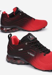 Born2be - Czerwono-Czarne Buty Sportowe Vhesiesh. Wysokość cholewki: przed kostkę. Nosek buta: okrągły. Kolor: czerwony. Materiał: materiał. Szerokość cholewki: normalna. Wzór: aplikacja #3