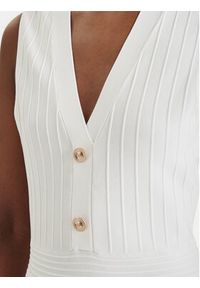 Guess Sukienka dzianinowa W6GK53 Z0658 Biały Regular Fit. Kolor: biały. Materiał: syntetyk #2