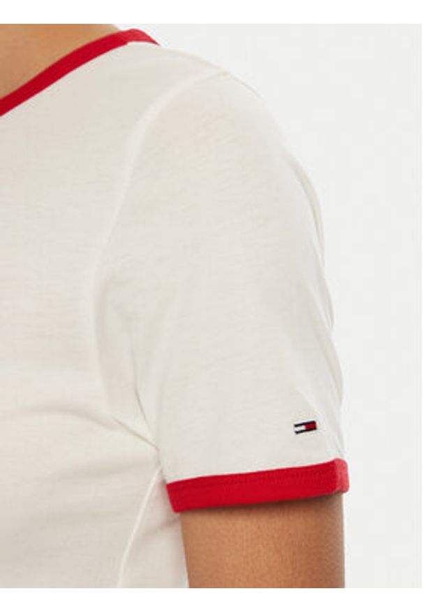 Tommy Jeans T-Shirt DW0DW19449 Biały Relaxed Fit. Kolor: biały. Materiał: bawełna