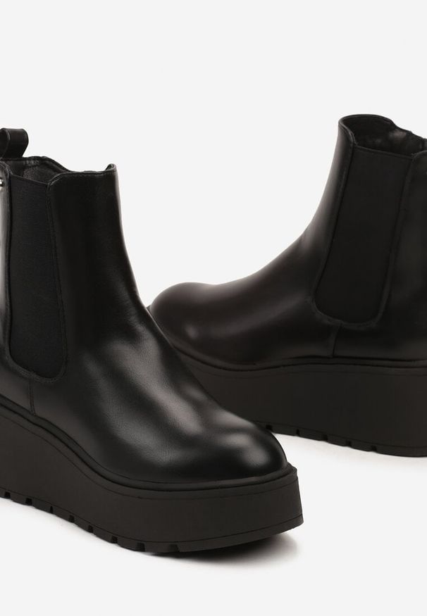Renee - Czarne Botki Sztyblety na Platformie i Koturnie z Gumką Riaella. Okazja: na co dzień. Kolor: czarny. Materiał: jeans. Obcas: na koturnie. Styl: casual, elegancki