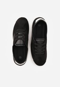 Renee - Czarne Sneakersy Kultowe Tenisówki Y2K z Imitacji Zamszu Nerialle. Kolor: czarny. Materiał: zamsz #4