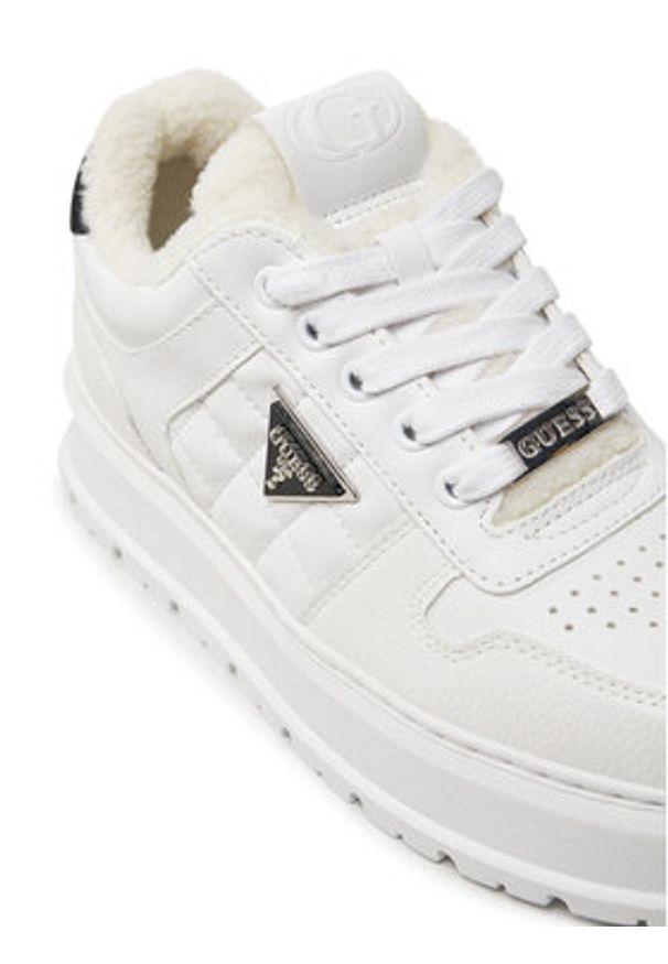 Guess Sneakersy Terria2 FLFTRR ELE12 Biały. Kolor: biały. Materiał: skóra