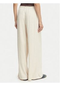 only - ONLY Spodnie materiałowe Lemmia 15370398 Beżowy Regular Fit. Kolor: beżowy. Materiał: wiskoza #2