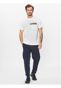 Karl Lagerfeld Jeans T-Shirt 235D1701 Biały Regular Fit. Kolor: biały. Materiał: bawełna #5