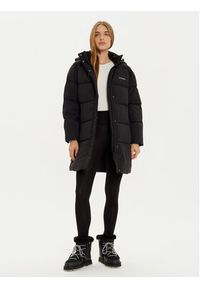 Guess Jeans Kurtka zimowa W4BL24 WGII2 Czarny Regular Fit. Kolor: czarny. Materiał: syntetyk. Sezon: zima #6