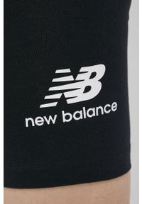 New Balance szorty damskie kolor czarny z nadrukiem high waist. Stan: podwyższony. Kolor: czarny. Materiał: dzianina. Wzór: nadruk