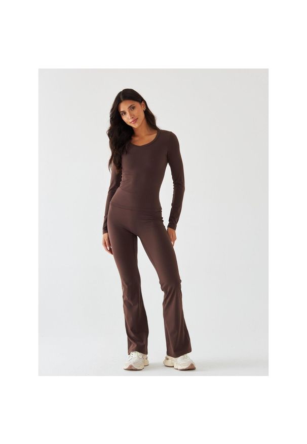 BESHAPED - Legginsy Dzwony - Morning Dew BeShaped. Kolor: brązowy. Materiał: nylon, elastan. Sport: joga i pilates