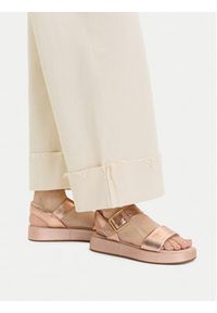 Clarks Sandały Alda Strap 26181223 Złoty. Kolor: złoty. Materiał: skóra #3