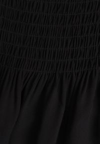 Renee - Czarna Sukienka z Bawełny na Ramiączkach Ozdobiona Falbanami i Gumkami Mevalys. Okazja: na co dzień. Kolor: czarny. Materiał: bawełna. Długość rękawa: na ramiączkach. Wzór: aplikacja. Typ sukienki: rozkloszowane. Styl: elegancki, casual #4