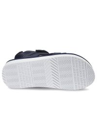 Big-Star - Granatowe Sandały Big Star Lekkie Buty Na Lato. Okazja: na spacer, na co dzień. Zapięcie: rzepy. Kolor: niebieski. Wzór: paski. Sezon: lato. Styl: casual, wakacyjny, sportowy #3