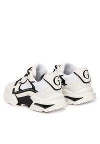 Guess Sneakersy 181332 Czarny. Kolor: czarny. Materiał: materiał #4