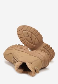 Renee - Jasnobrązowe Trapery Sneakersy Vices na Platformie z Tłoczeniem Nirrise. Okazja: na co dzień. Kolor: brązowy. Materiał: dresówka. Obcas: na platformie. Styl: casual #5