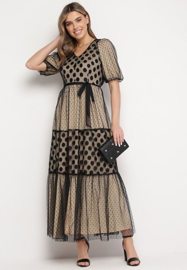 Born2be - Beżowo-Czarna Tiulowa Sukienka Maxi z Paskiem Falbankami i Bufiastymi Rękawami Zelari. Typ kołnierza: kołnierz z falbankami. Kolor: beżowy. Materiał: tiul. Długość: maxi