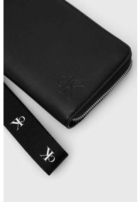Calvin Klein Jeans portfel damski kolor czarny. Kolor: czarny #3