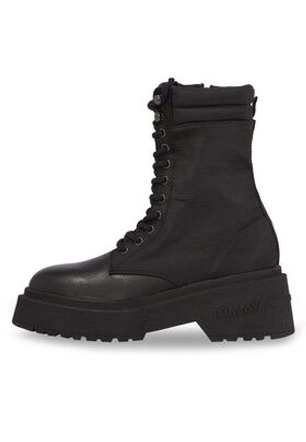 Tommy Jeans Botki Tjw Lace Up Padded Boot EN0EN02405 Czarny. Kolor: czarny. Materiał: materiał
